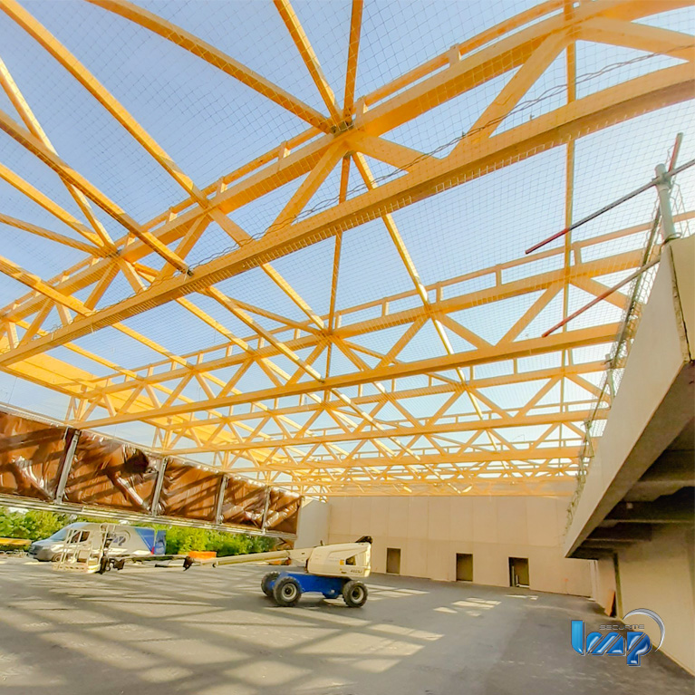 Filets de sécurité antichute sur bâtiment neuf